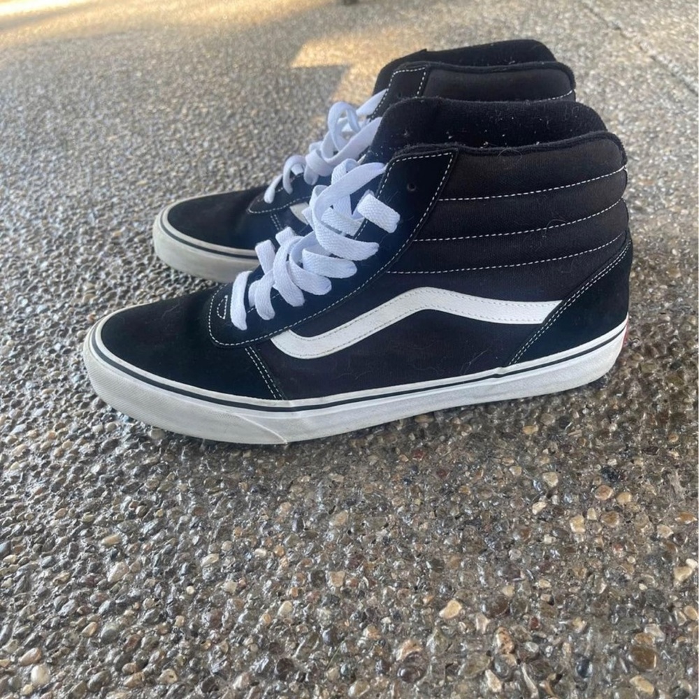 Vans worn once! Black Hi top
